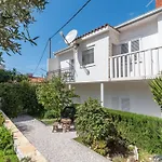Appartamento Geraeumige Mit Meerblick By Interhome Traù