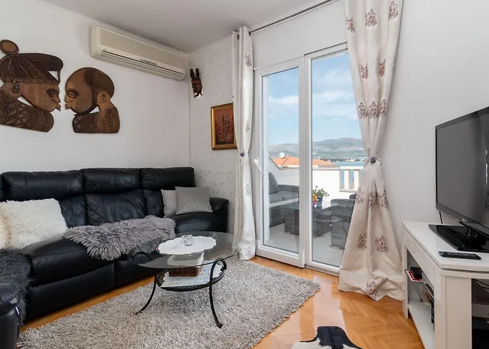 Geraeumige Mit Meerblick By Interhome Διαμέρισμα