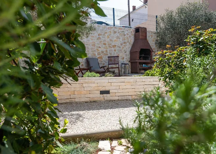 Geraeumige Mit Meerblick By Interhome *