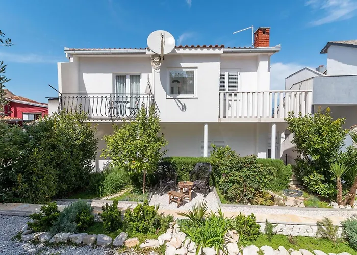 Διαμέρισμα Geraeumige Mit Meerblick By Interhome Τρογκίρ