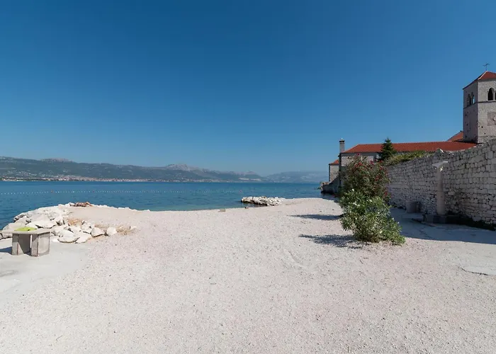 Geraeumige Mit Meerblick By Interhome Τρογκίρ