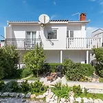 Apartman Geraeumige Mit Meerblick By Interhome Trogir