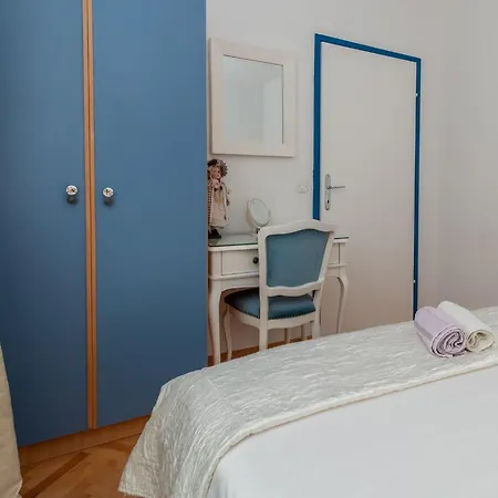 Apartment - By Interhome *