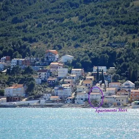 - By Interhome Apartmán *