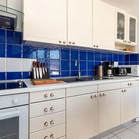 Lejlighed Geraeumige Mit Meerblick By Interhome