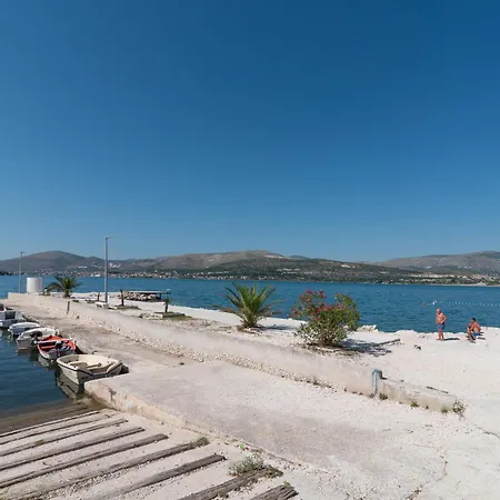 Lejlighed Geraeumige Mit Meerblick By Interhome Trogir